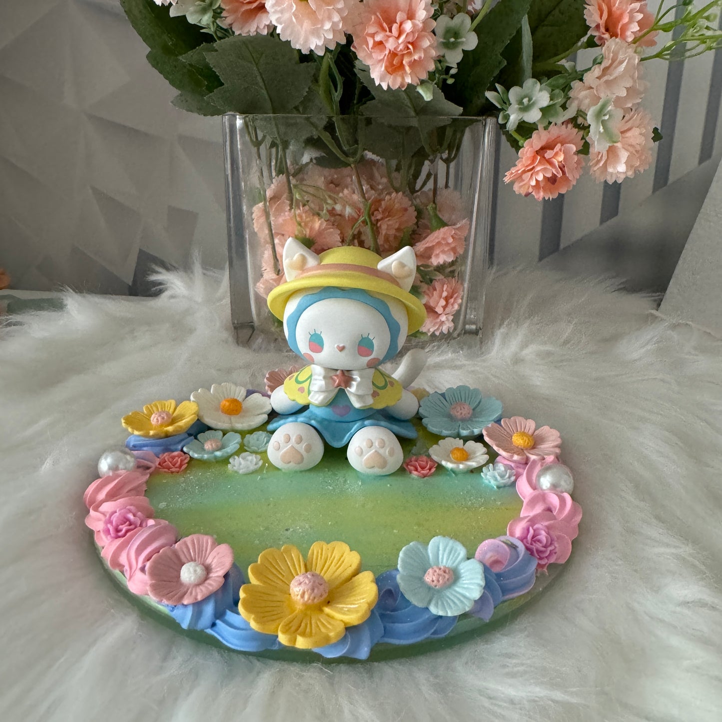 Emma phone holder2